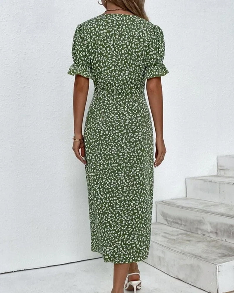 Quincy Sommerkjole til Kvinder – Blomsterkjole med Korte Ærmer & Stilfuld Knaplukning