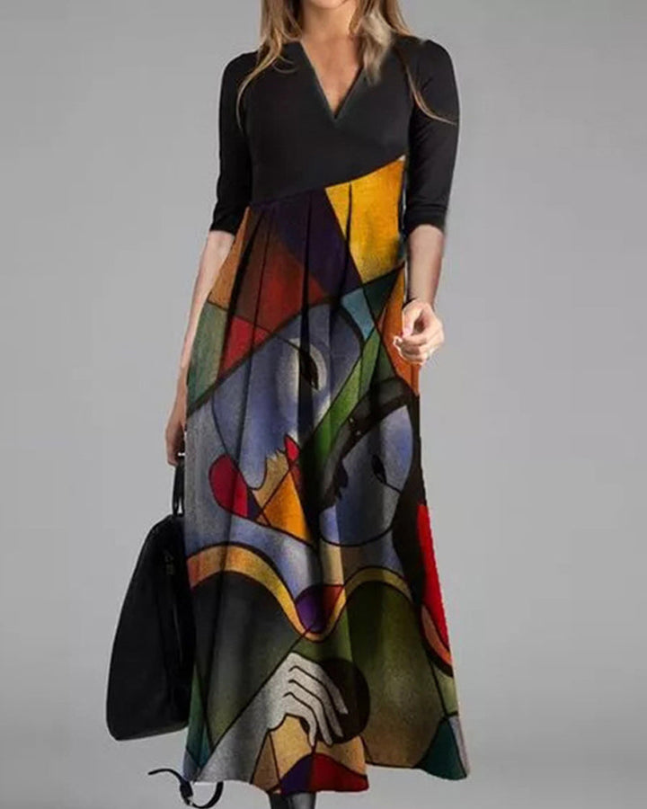 Nina Kjole til Kvinder – Elegant Kjole i Color Block-stil med Lange Ærmer og Plisseret Detalje
