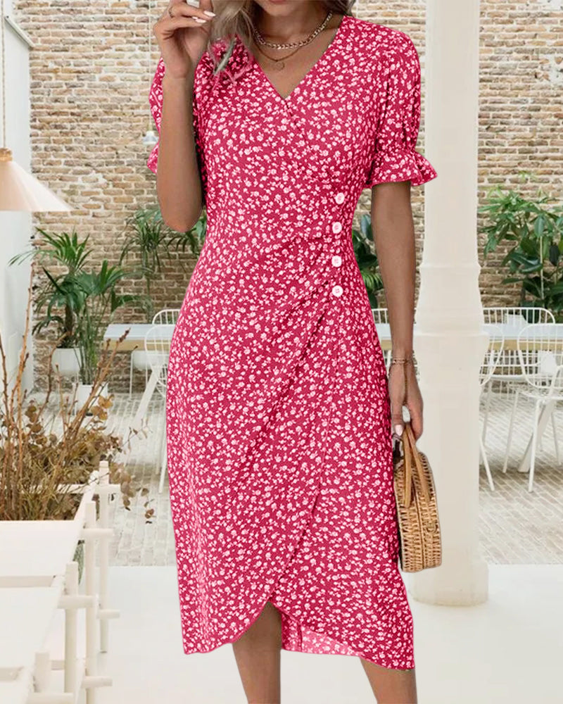 Quincy Sommerkjole til Kvinder – Blomsterkjole med Korte Ærmer & Stilfuld Knaplukning