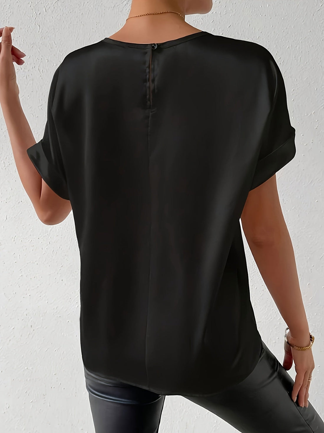 Ezra Dame Let Bluse – Let og Linnedlignende Stil med Løs Pasform og Elegant Udseende