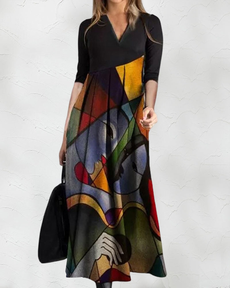 Nina Kjole til Kvinder – Elegant Kjole i Color Block-stil med Lange Ærmer og Plisseret Detalje