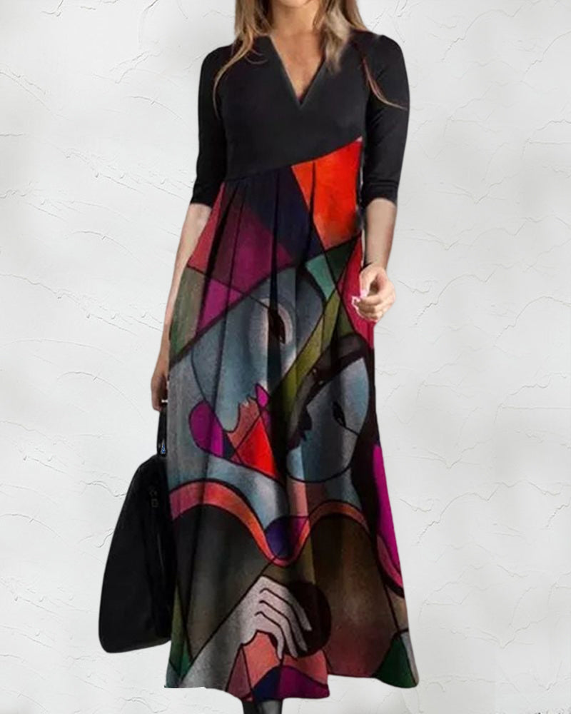 Nina Kjole til Kvinder – Elegant Kjole i Color Block-stil med Lange Ærmer og Plisseret Detalje