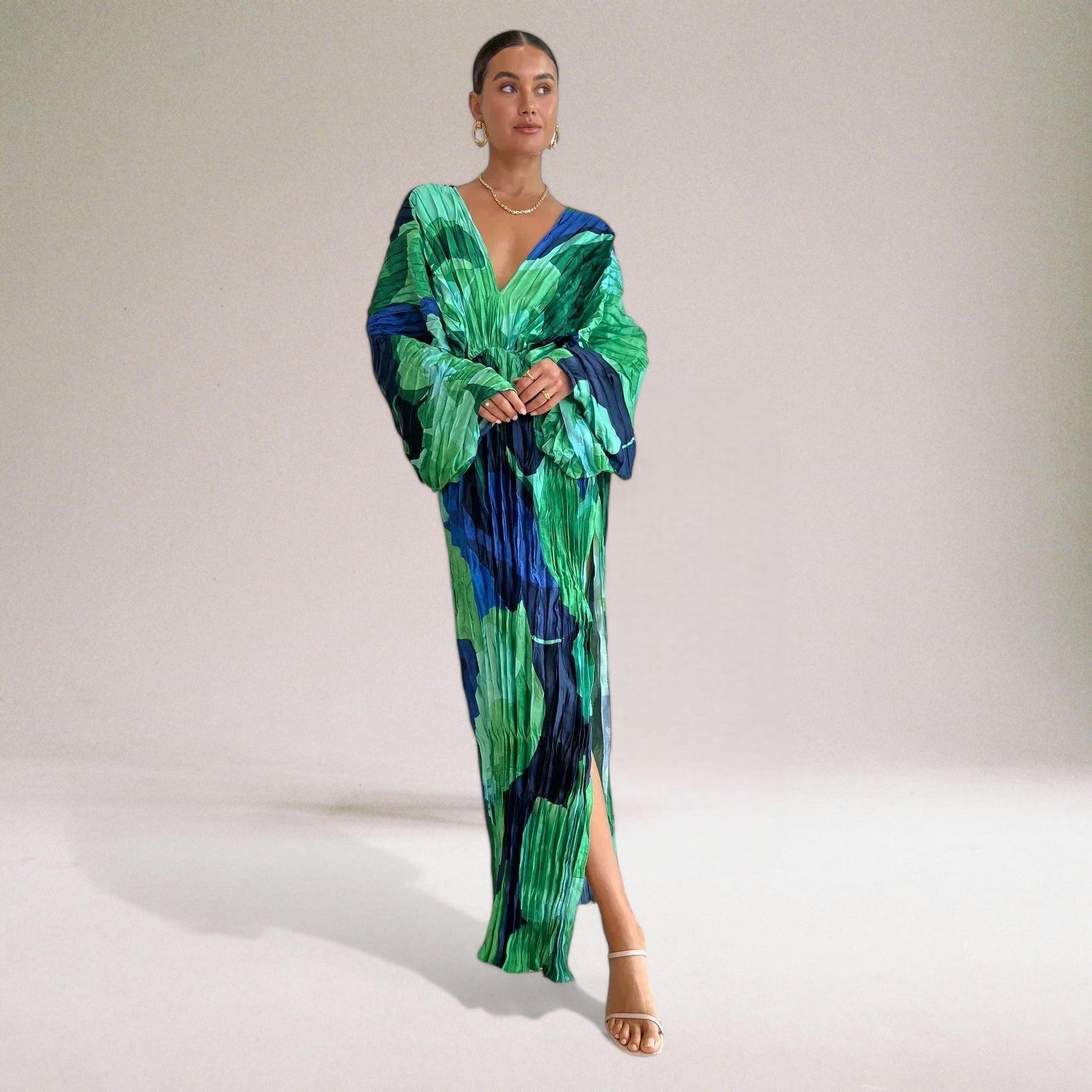 Talitha Dame Maxikjole – Let Sommerkjole med V-Hals, Elegant Snit og Let Udseende