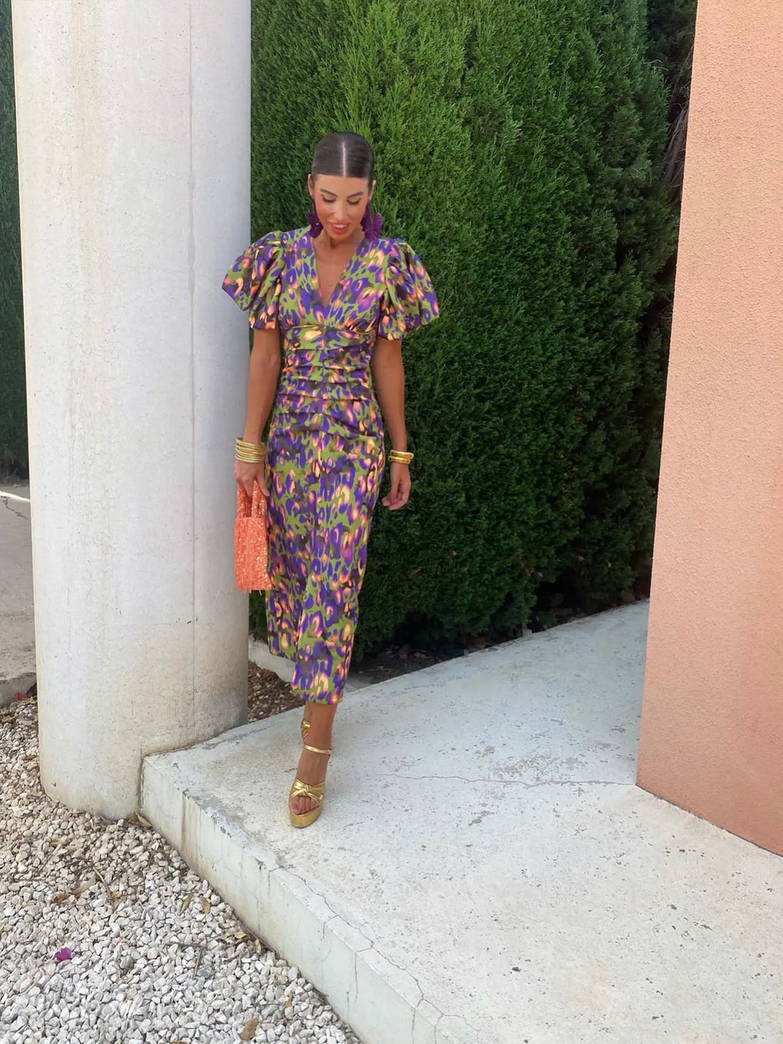Gwen Kjole til Kvinder – Dristigt Design og Livlige Farver for et Chic Sommerlook