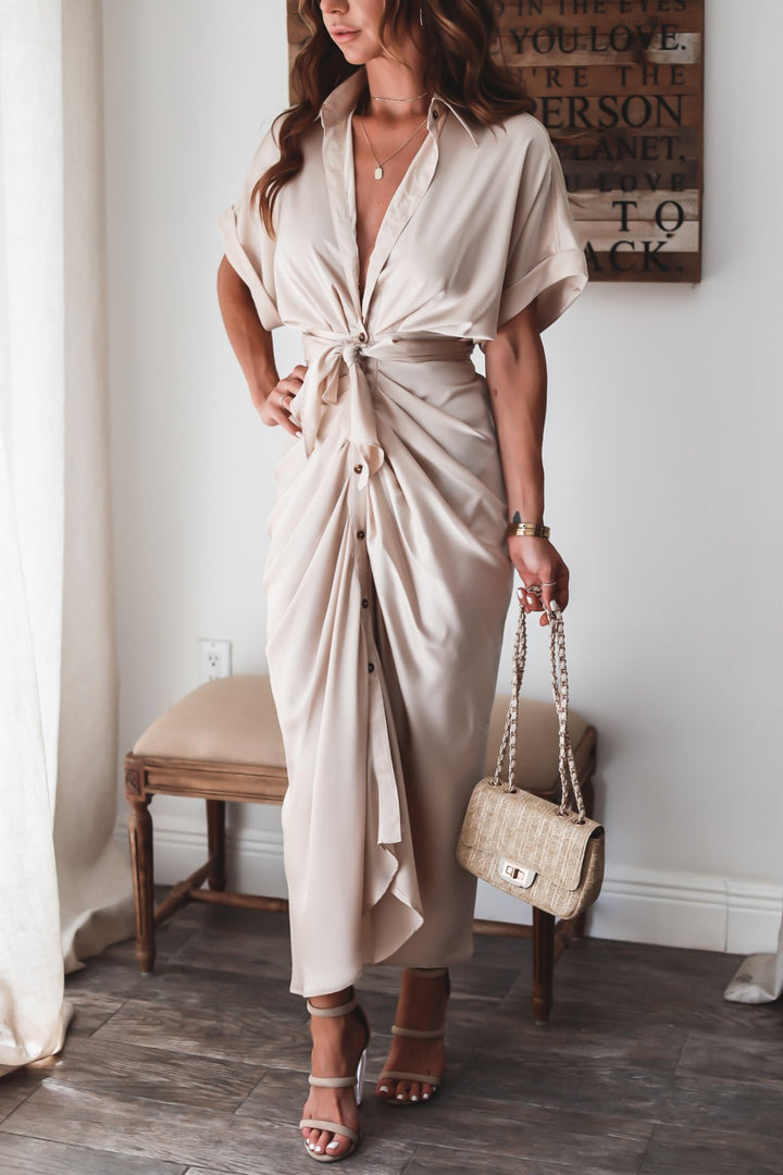 Julia Aftenkjole til Kvinder – Elegant Kjole i Let Polyester med Trendy Detaljer & Flot Pasform