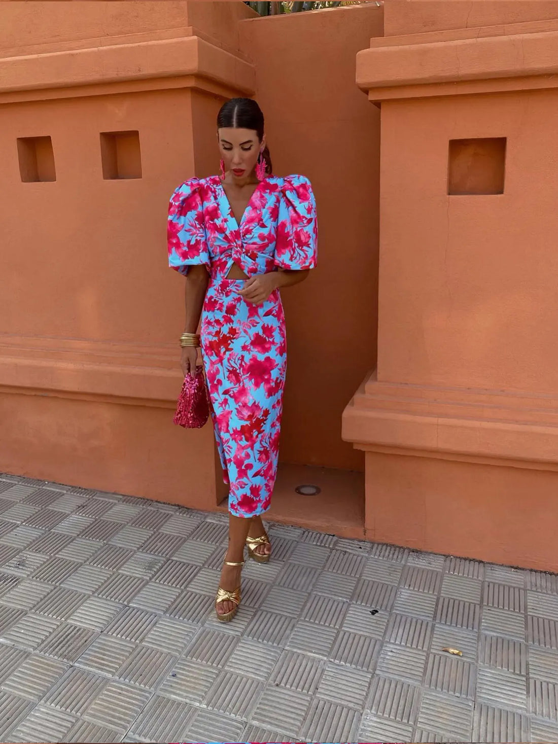Gwen Kjole til Kvinder – Dristigt Design og Livlige Farver for et Chic Sommerlook