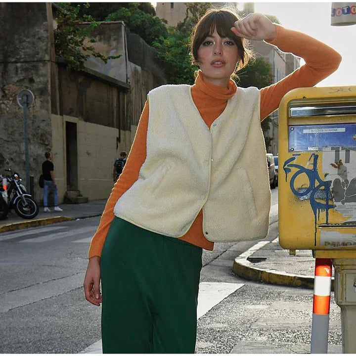 Eveline Dame Teddy-Bodywarmer – Trendy & Figursyet Vest til Enhver Anledning