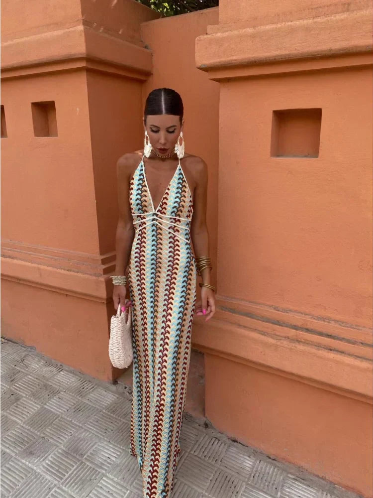 Aphrodite Aftenkjole til Kvinder – Elegant Rygløs Kjole med V-udskæring & Luftig Pasform til Sommerfester