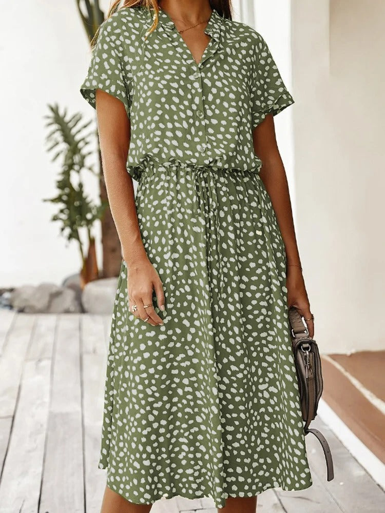 Elora Damekjole – Elegant Kjole med Knapper, Figurvenligt Snit og Stilfuld Finish