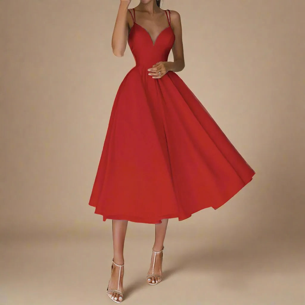 Kourtney Kjole til Kvinder – Sommerlig Elegance med V-Hals og Tynde Stropper