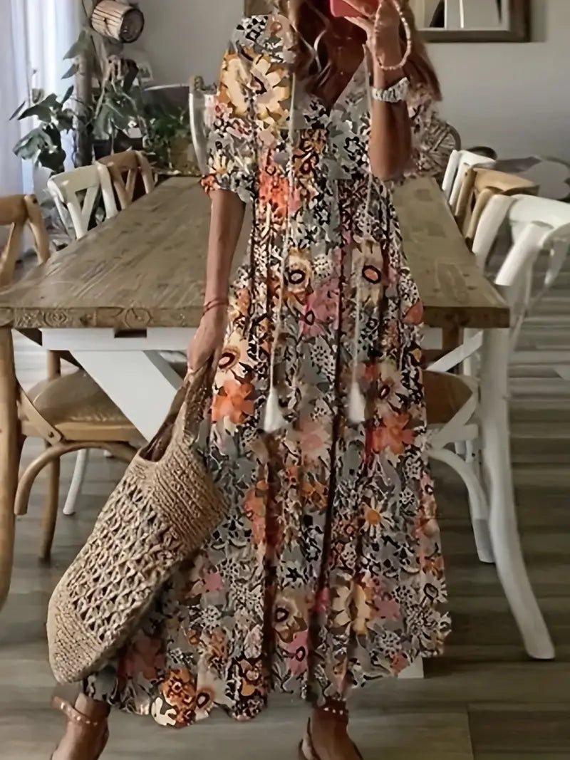 Sommerkjole til Kvinder Charm – Elegant Boho Kjole med Flæser, V-udskæring & Ikat-mønster