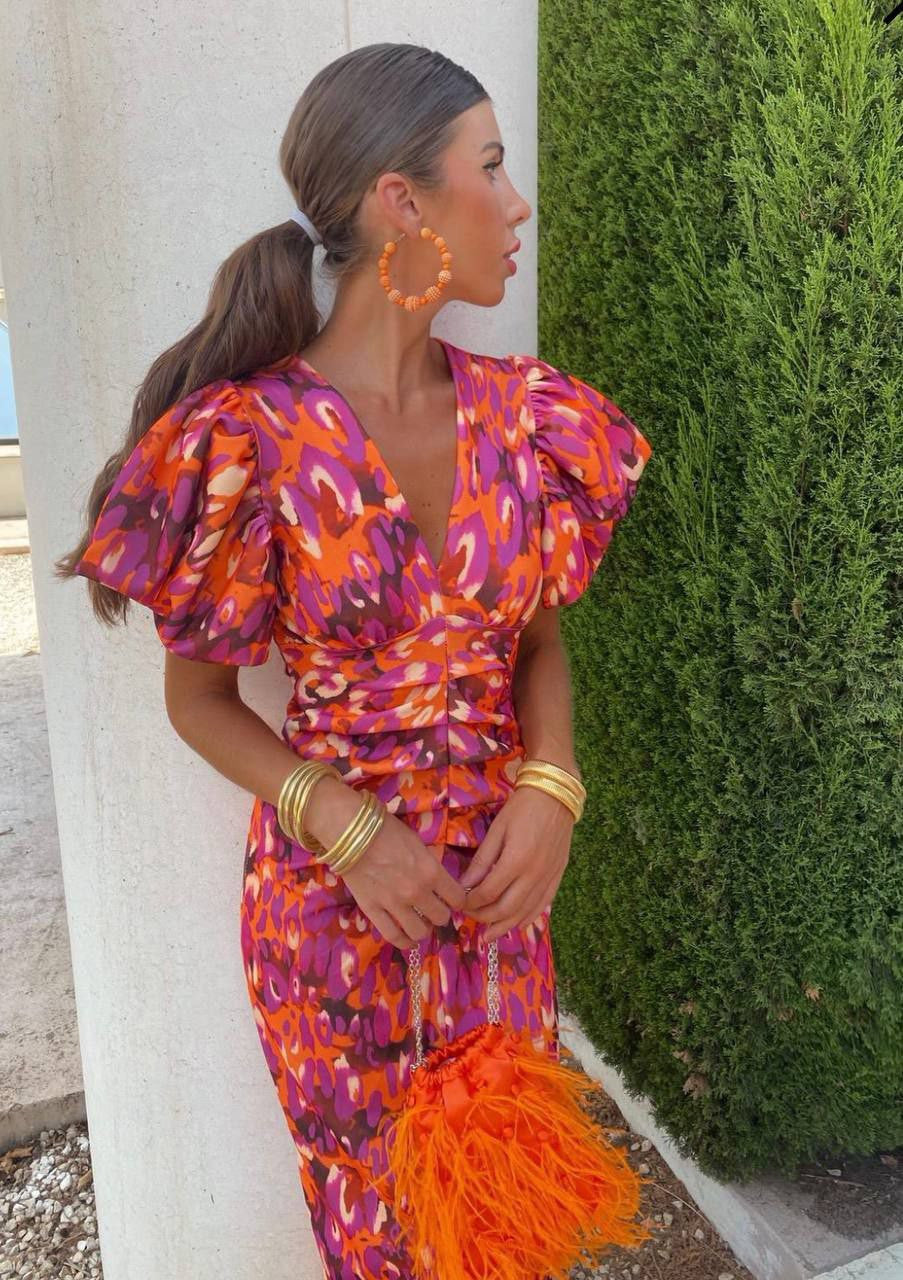 Gwen Kjole til Kvinder – Dristigt Design og Livlige Farver for et Chic Sommerlook