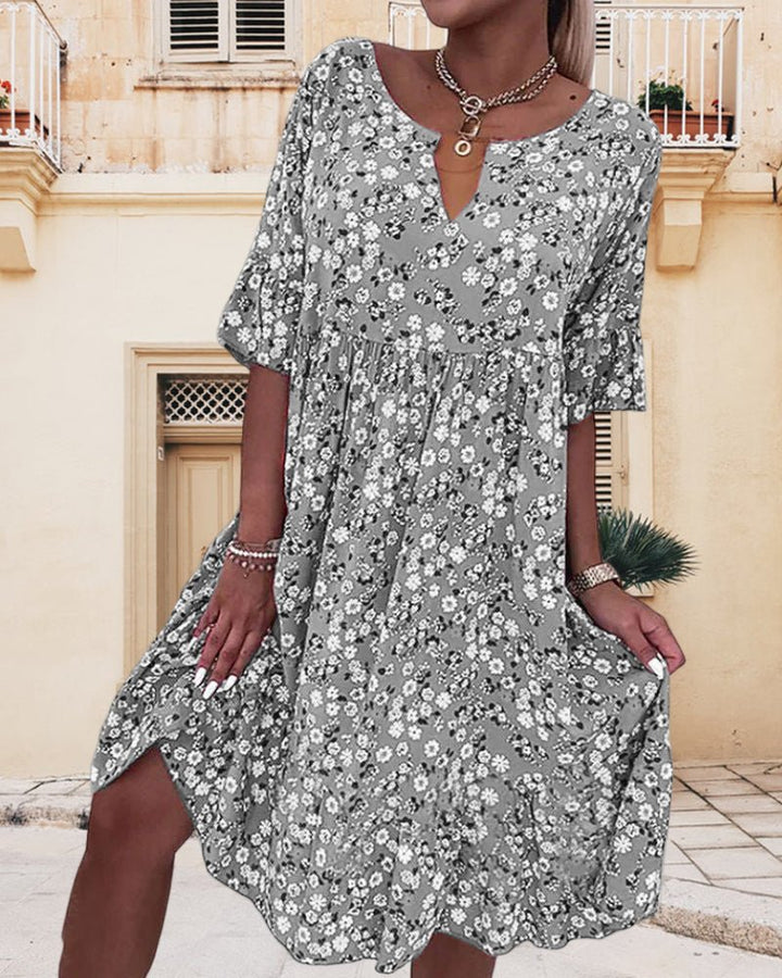 Selina Sommerkjole til Kvinder – Elegant Blomsterkjole med Luftigt Snit & Romantisk Design