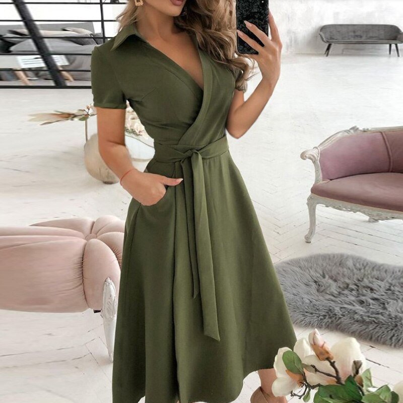 Ella Elegant Damekjole – Bomuldskjole med talje og klassisk, tidløst design