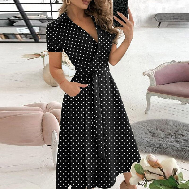 Ella Elegant Damekjole – Bomuldskjole med talje og klassisk, tidløst design